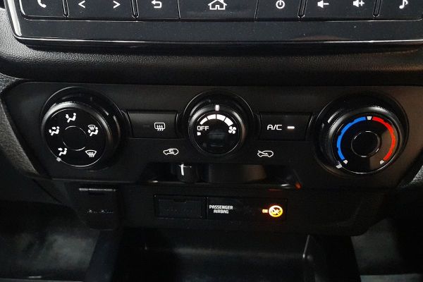 2021 Isuzu D-MAX SX High Ride Rear Wheel Drive image