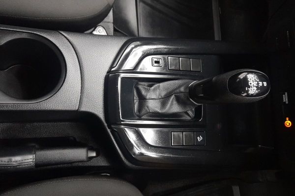2021 Isuzu D-MAX SX High Ride Rear Wheel Drive image