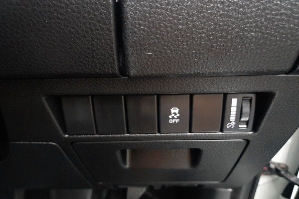 2021 Isuzu D-MAX SX High Ride Rear Wheel Drive image