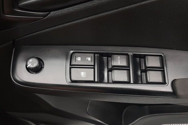2021 Isuzu D-MAX SX High Ride Rear Wheel Drive image