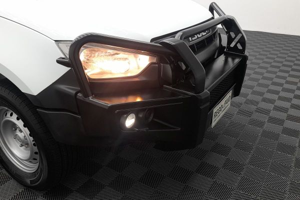 2021 Isuzu D-MAX SX High Ride Rear Wheel Drive image