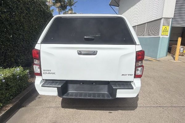 2021 Isuzu D-MAX SX High Ride Rear Wheel Drive image