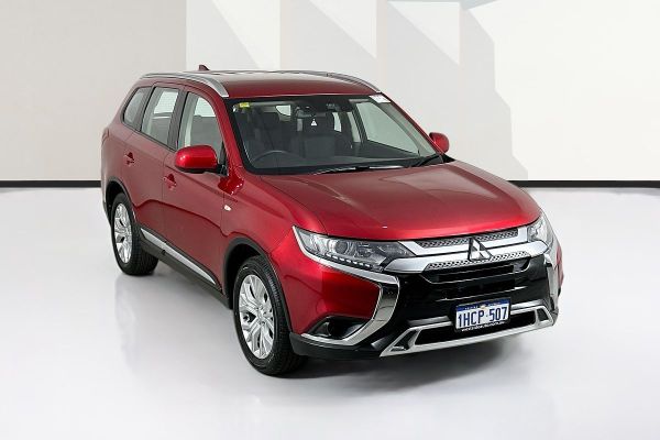 2020 Mitsubishi Outlander ZL ES image