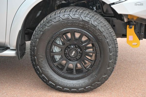 2023 Nissan Patrol Y62 Ti-L image