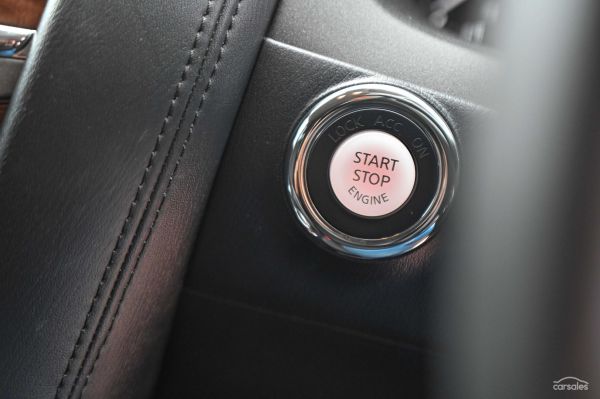2023 Nissan Patrol Y62 Ti-L image