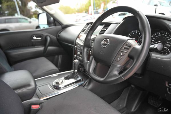 2023 Nissan Patrol Y62 Ti-L image