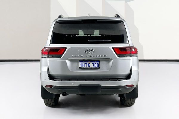 2022 Toyota Landcruiser FJA300R VX image