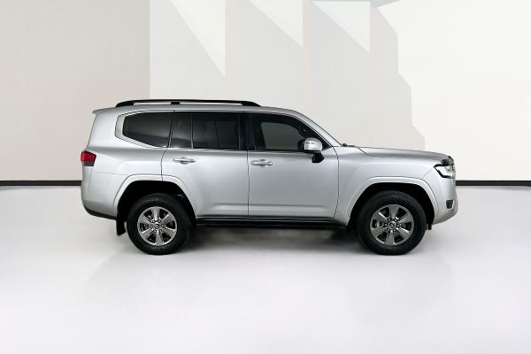 2022 Toyota Landcruiser FJA300R VX image