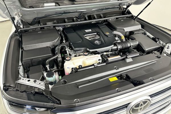 2022 Toyota Landcruiser FJA300R VX image