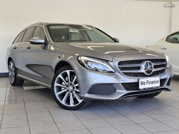 2015 Mercedes-Benz C-Class C250 BlueTEC Auto image