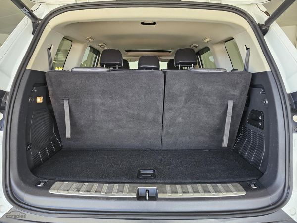 2021 LDV D90 SV9A Executive image