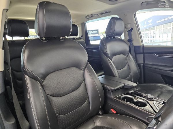 2021 LDV D90 SV9A Executive image
