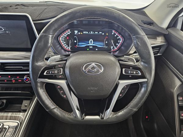 2021 LDV D90 SV9A Executive image