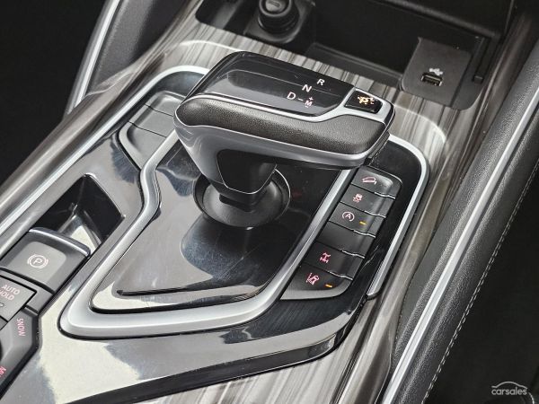 2021 LDV D90 SV9A Executive image