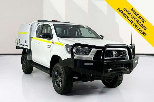 2025 Toyota HILUX SR (4x4) GUN126R RC 4X4 image