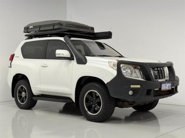 2011 TOYOTA LANDCRUISER 2D WAGON KDJ155R 11 UPGRADE PRADO ZR (4x4) image