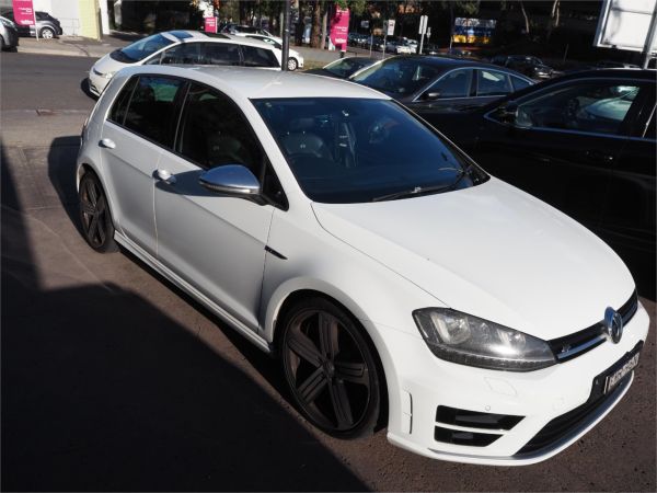 2016 VOLKSWAGEN GOLF 5D HATCHBACK AU MY17 R image