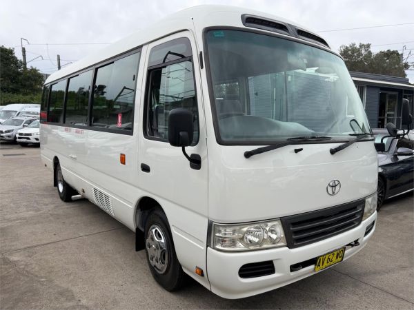 2008 Toyota Coaster Bus XZB50R Deluxe image