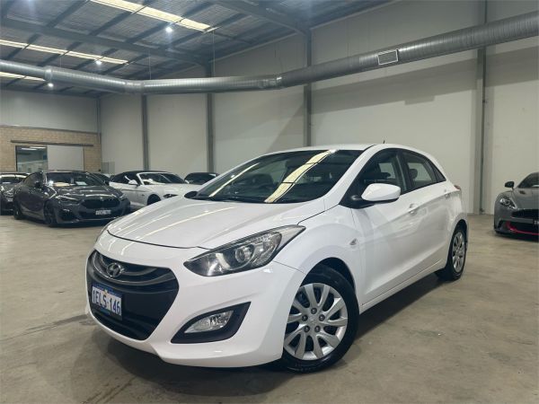 2014 HYUNDAI i30 5D HATCHBACK GD MY14 ACTIVE image