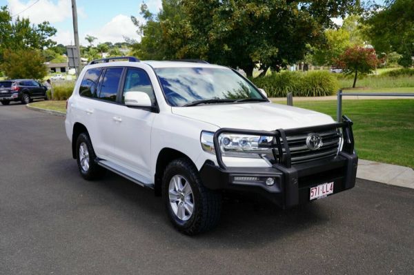 2018 Toyota Landcruiser VDJ200R LC200 GXL (4x4) White 6 Speed Automatic Wagon image