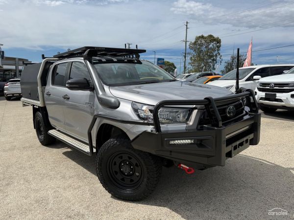 2021 Toyota Hilux SR Auto 4x4 Double Cab image