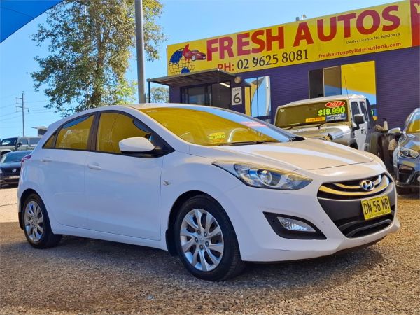 2014 Hyundai i30 Hatchback GD2 MY14 SE image