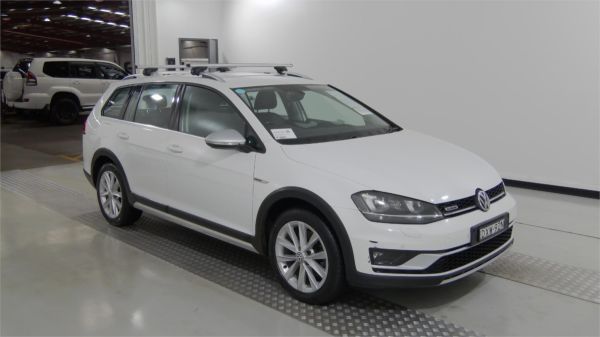 2016 Volkswagen Golf Wagon VII MY17 Alltrack 132TSI image
