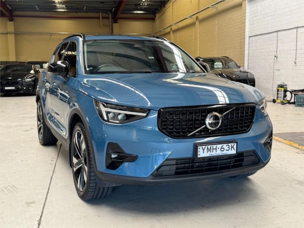 2022 VOLVO XC40 4D WAGON 536 MY23 ULTIMATE B5 DARK MHEV image