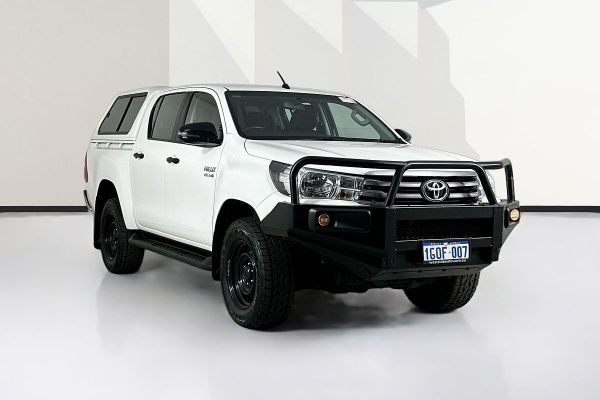 2018 Toyota HILUX SR (4x4) GUN126R MY17 4X4 image