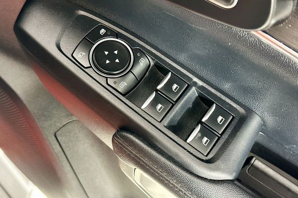 2022 Ford Everest Trend image