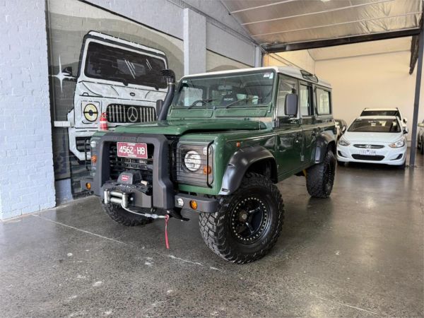 1995 LAND ROVER DEFENDER 4D WAGON (4x4) image