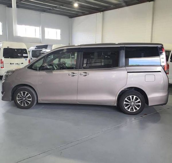 2019 TOYOTA ESQUIRE WELCAB ZRR80 image