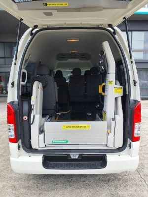 2018 TOYOTA HIACE LONG WHEELBASE TRH200 image