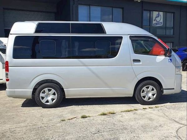 2020 TOYOTA HIACE LONG WHEELBASE TRH200 image