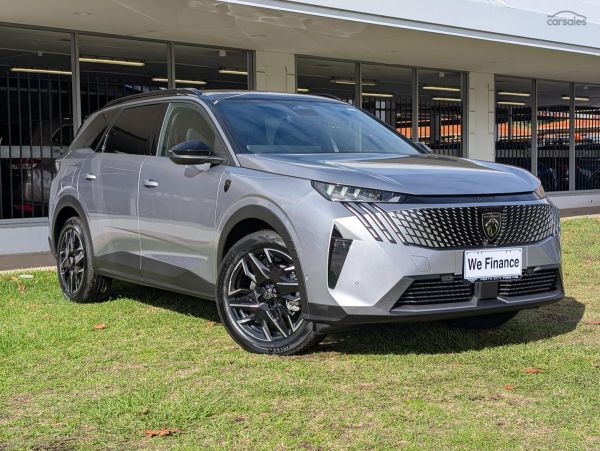 2025 Peugeot 5008 GT Premium Hybrid Auto MY25 image