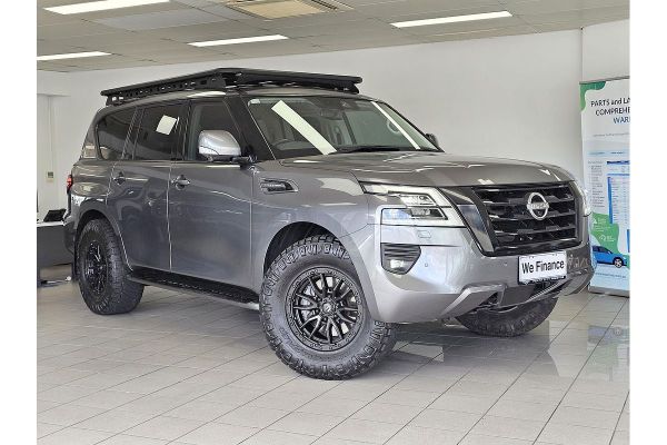 2022 Nissan Patrol Ti Y62 image