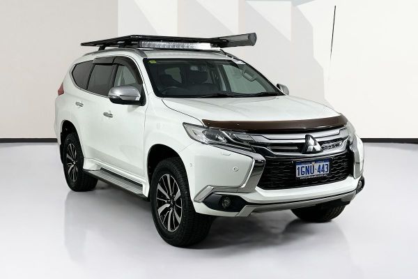 2016 Mitsubishi PAJERO SPORT EXCEED (4x4) QE image