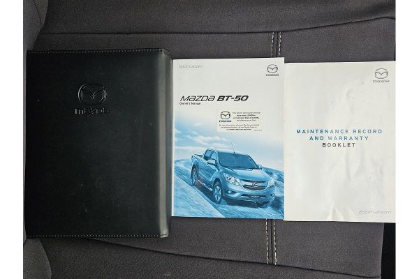 2020 Mazda BT-50 UR XT image