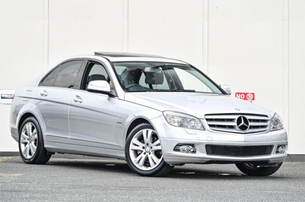 2008 Mercedes-Benz C-Class Sedan W204 C200 Kompressor Classic image