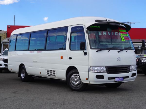 2008 Toyota Coaster Bus XZB50R Deluxe image