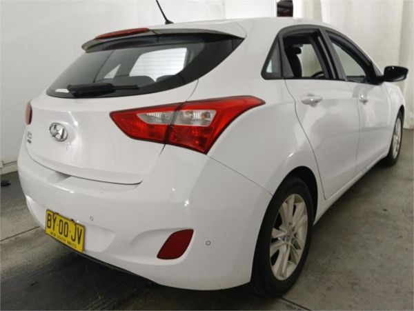 2013 Hyundai i30 Hatchback GD2 MY14 Trophy image