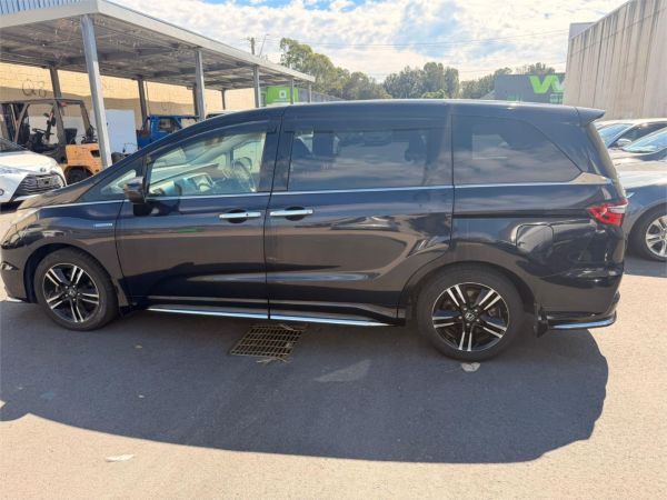 2017 HONDA ODYSSEY 4D WAGON RC (HYBRID) image
