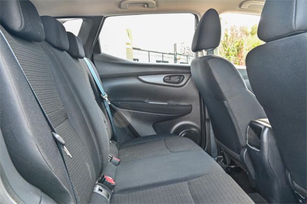 2015 Nissan QASHQAI Wagon J11 ST image