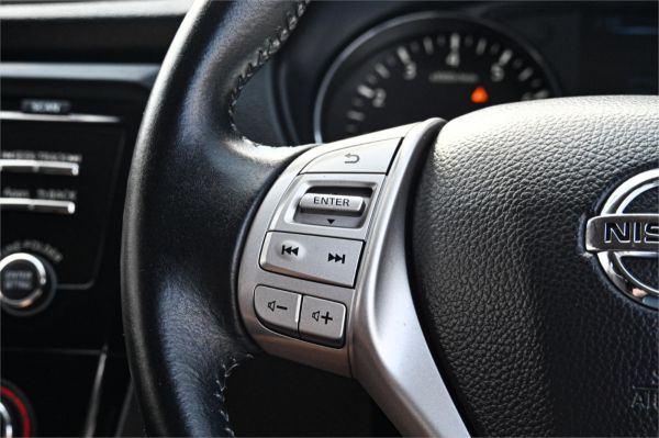 2015 Nissan QASHQAI Wagon J11 ST image