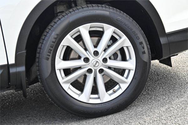 2015 Nissan QASHQAI Wagon J11 ST image