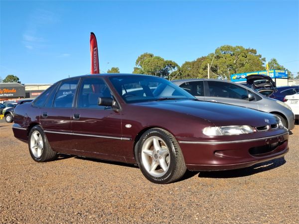 1995 Holden Commodore Sedan VR II Executive image