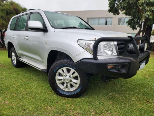 2010 TOYOTA LANDCRUISER 4D WAGON VDJ200R 09 UPGRADE GXL (4x4) image