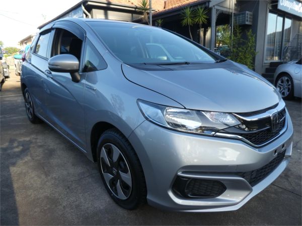 2018 HONDA FIT 5D HATCHBACK F GP5 (HYBRID) image