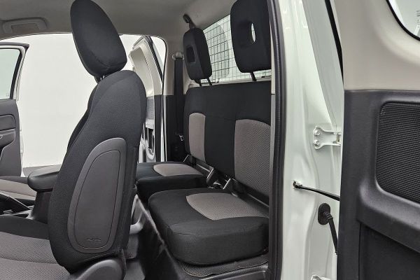 2019 Mitsubishi Triton GLX MR 4X4 image