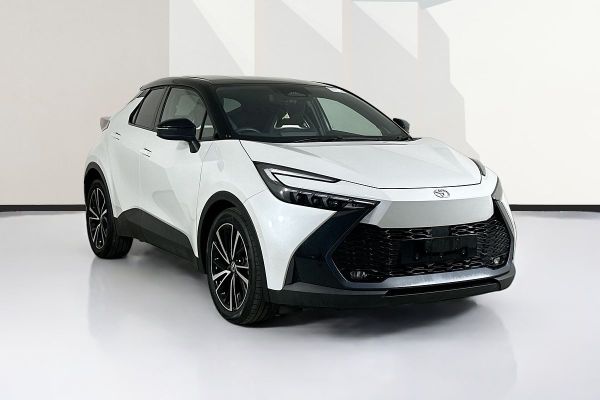 2024 Toyota C-HR KOBA HYBRID + 2 TONE ZYX20R image
